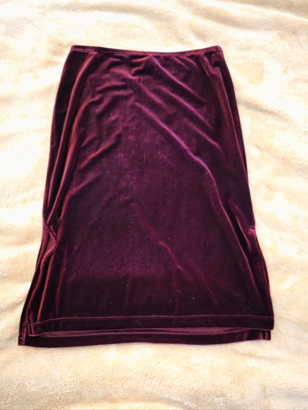 Vintage 1980s 1990s Velvet Stretchy Burgundy Red Pencil Skirt Vol. 1 Gothic
